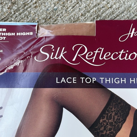 Hanes Silk Reflections Silky Sheer Lace Top Thigh High Pantyhose Nylons - Picture 3 of 5